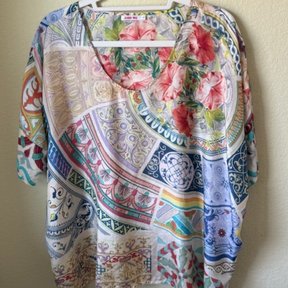 Beautiful multicolor Johnny Was blouse, size L